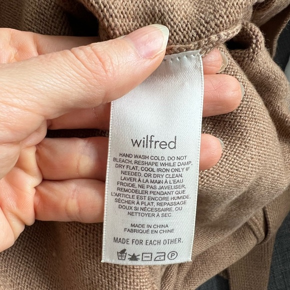 Aritzia Cyprie sweater dress - Picture 4 of 7